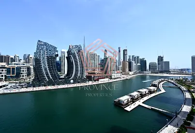Canal & Burj Khalifa View|Prime Location|Spacious