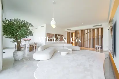 Upgraded | Closed kitchen | Private garden