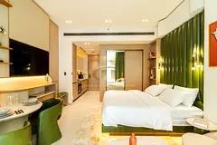 Luxury Furnished | Pool View | Flexible Cheques