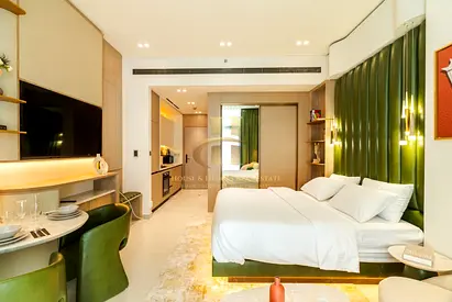 Luxury Furnished | Pool View | Flexible Cheques