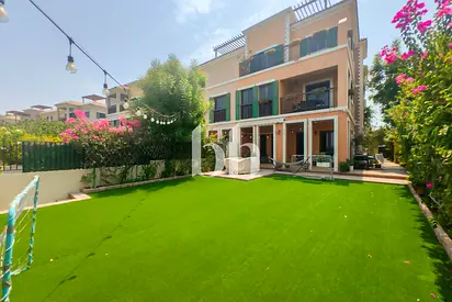 Luxury Living | Sea Views | Unfurnished