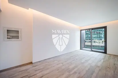 Spacious | High Floor | Canal View | Vacant
