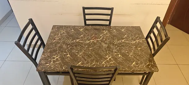 Dining table for sale
