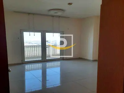 Unfurnished | Vacant | Walking Distance to Metro