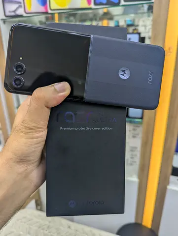 Motorola RAZR 50 Ultra (512GB)
