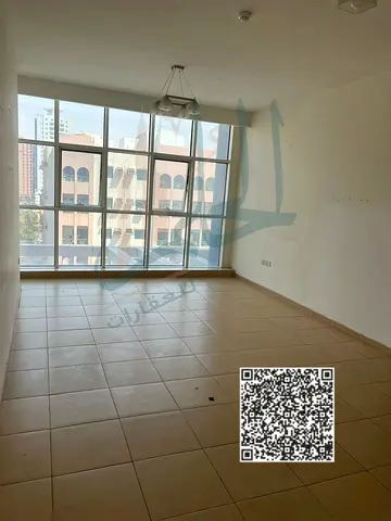 فرصة ممتازة للسكن في واحدة من أكثر المناطق الحيوية والمطلوبة في عجمان، شقة غرفتين وصالة بموقع مميز في النعيمية 2 بجوار مطعم الكباب الأفغاني