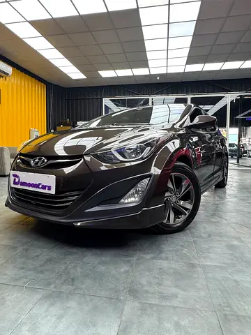 Hyundai Elantra Limited 2016 GCC Specs - Excellent Condition