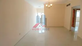 Offer Price / 2BHK / Opposite Sahara mall / With Balcony & Built in Wardrobe/ Easy Exit