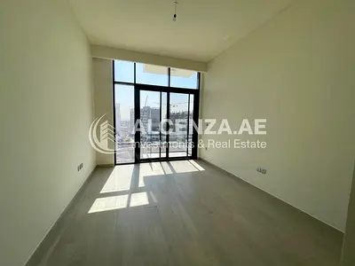 Vacant | Ready to Move In | Fitted Kitchen