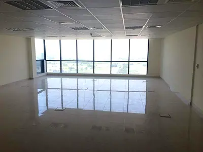 Relaxing Workplace | Higher Floor | Lake View