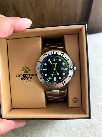 Timex Expedition stainless steel men's watch with box