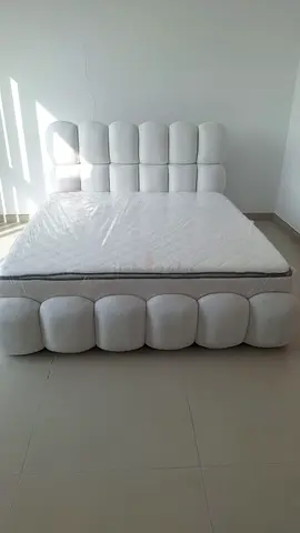 Selling high quality bed with mattress brand new