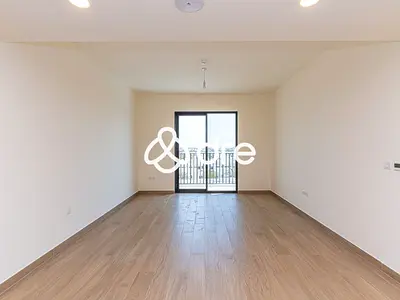 Balcony | Spacious | 1 Bed | Modern