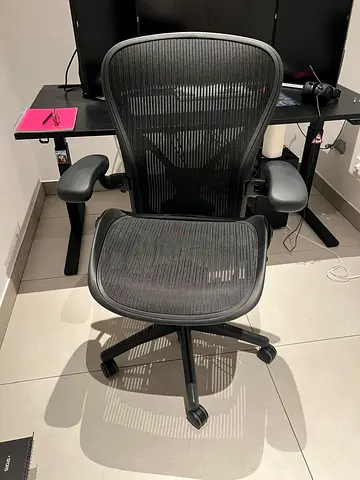 Herman Miller Aeron Office Chair Size B Fully Loaded