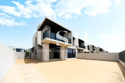 Modern 4BR| Premium | End Corner | Near Amenities