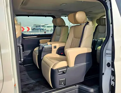 صورة 8 لـ 2026 Toyota GRANVIA