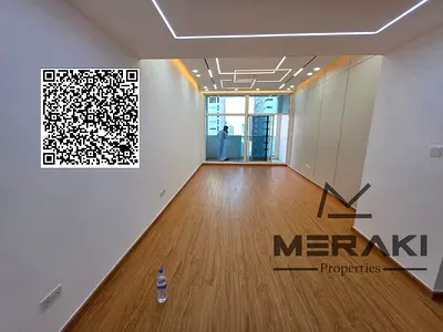 by cash | freehold | open view | closed kitchen | big size