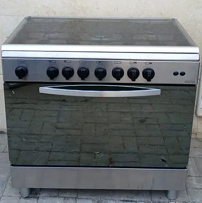 INDESIT 90x60cm gas cooker with 5burners
