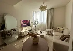 Fully Furnished | Vacant | Building Expert