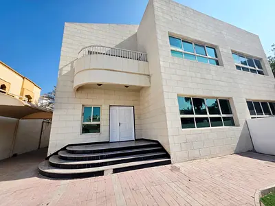 Well maintained 4 bhk villa with private pool