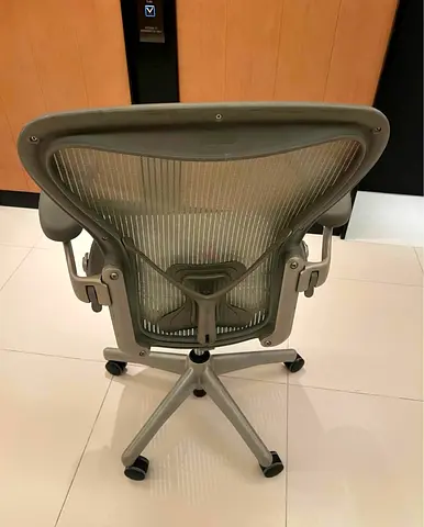 Herman Miller Ergonomic Mesh Office Chair (Silver) - Good Condition