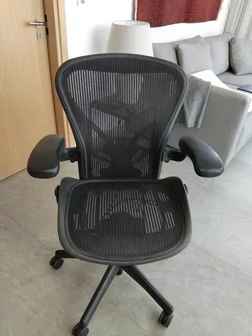 Selling used Herman Miller chair size B fully loaded