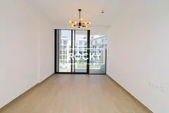 SPACIOUS STUDIO APARTMENT WITH BALCONY | GYM, POOL & PARKING | JUMEIRAH VILLAGE CIRCLE