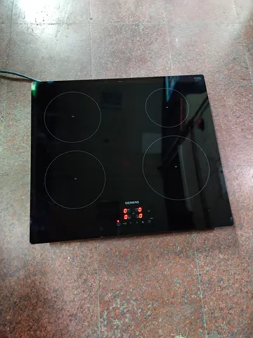 Siemens Induction Built-in HOB. 60Cm.. Model EU611BEB1E//