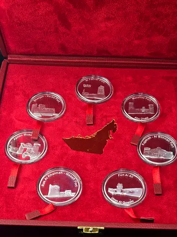 Silver 7oz medal set.