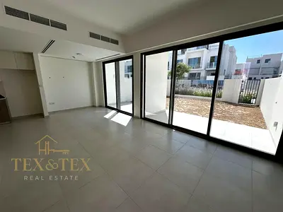 Prime location | Back To Back | Vacant