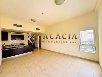 Available from November I Open Kitchen I Balcony
