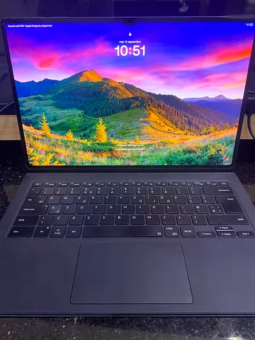 Samsung Galaxy Tab S10 Ultra 5G + Keyboard + LAMY Pen