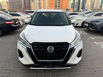 Nissan kicks model 2023 Good condition accident free full auto matic one owner uase gcc for sale