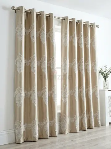 Urgently selling curtains