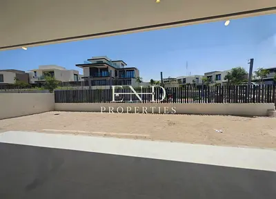 Corner Unit | Park Facing | Big Plot