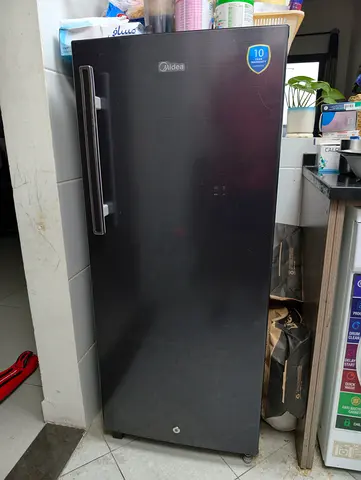 Midea Single Door Refrigerator 268L Gross / 190L Net – Good Condition