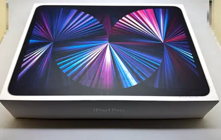 Apple iPad Pro- M1 11-inch has 1 screen scratch
