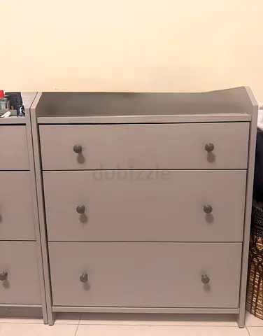 IKEA HAUGA Grey 3-Drawer Chest / Dresser - 70 x 46 x 84 cm