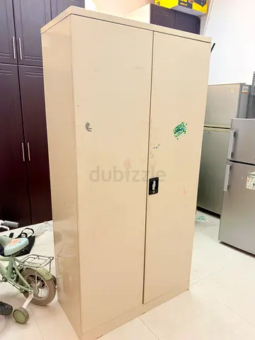 Steel cabinets shelves
