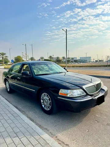 صورة 1 لـ 2008 Lincoln TOWN CAR