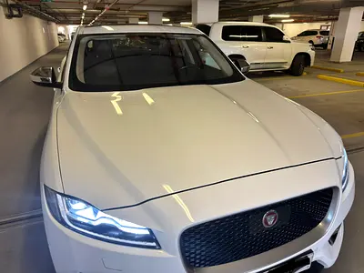 2019 Jaguar F-PACE — фото 4