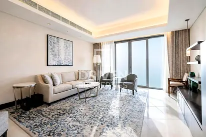 08 Series | Direct Full Fountain View | High Floor