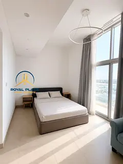 Studio| spacious | close to metro