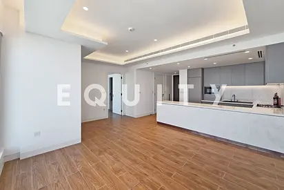 Vacant Now | Tower Specialist | Sea View