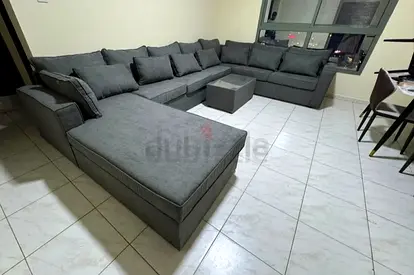 U shape sofa brand new stylish. in grey color