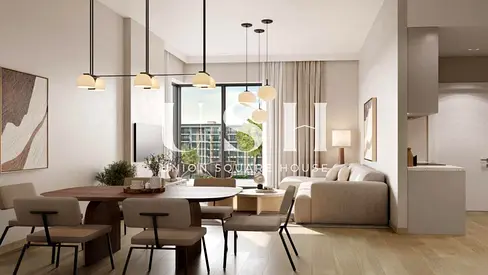 Genuine Resale | 2BR En-Suite | High Floor | Pool View | Walking to Main Central Park