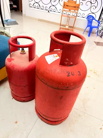 Gas cylinders and regulator