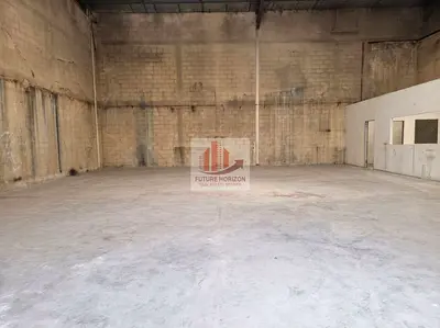 2600 SQFT COMMERCIAL WAREHOUSE IN DIP 2