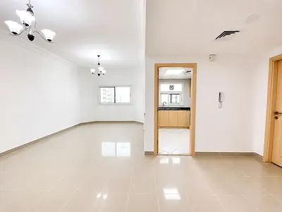 VERY SPECIOUS APARTMENT FULLY FAMILY BUILDING READY TO MOVE HOT OFFER MAINTENANCE FREE 30 DAYS FREE