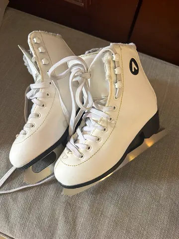 Ice skates size Eu 31